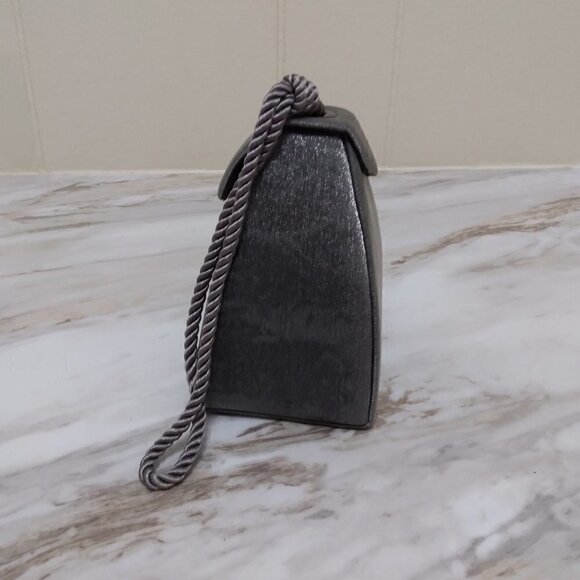 Triangle Pyramid Purse Wristlet Silver Gray Metallic Fabric - Picture 3 of 12